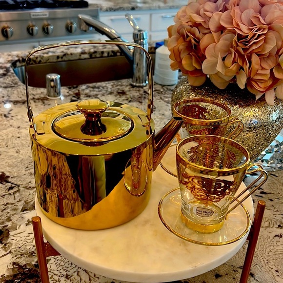 NWT GOLD METAL TEA POT 1.5 LITER - Picture 3 of 17